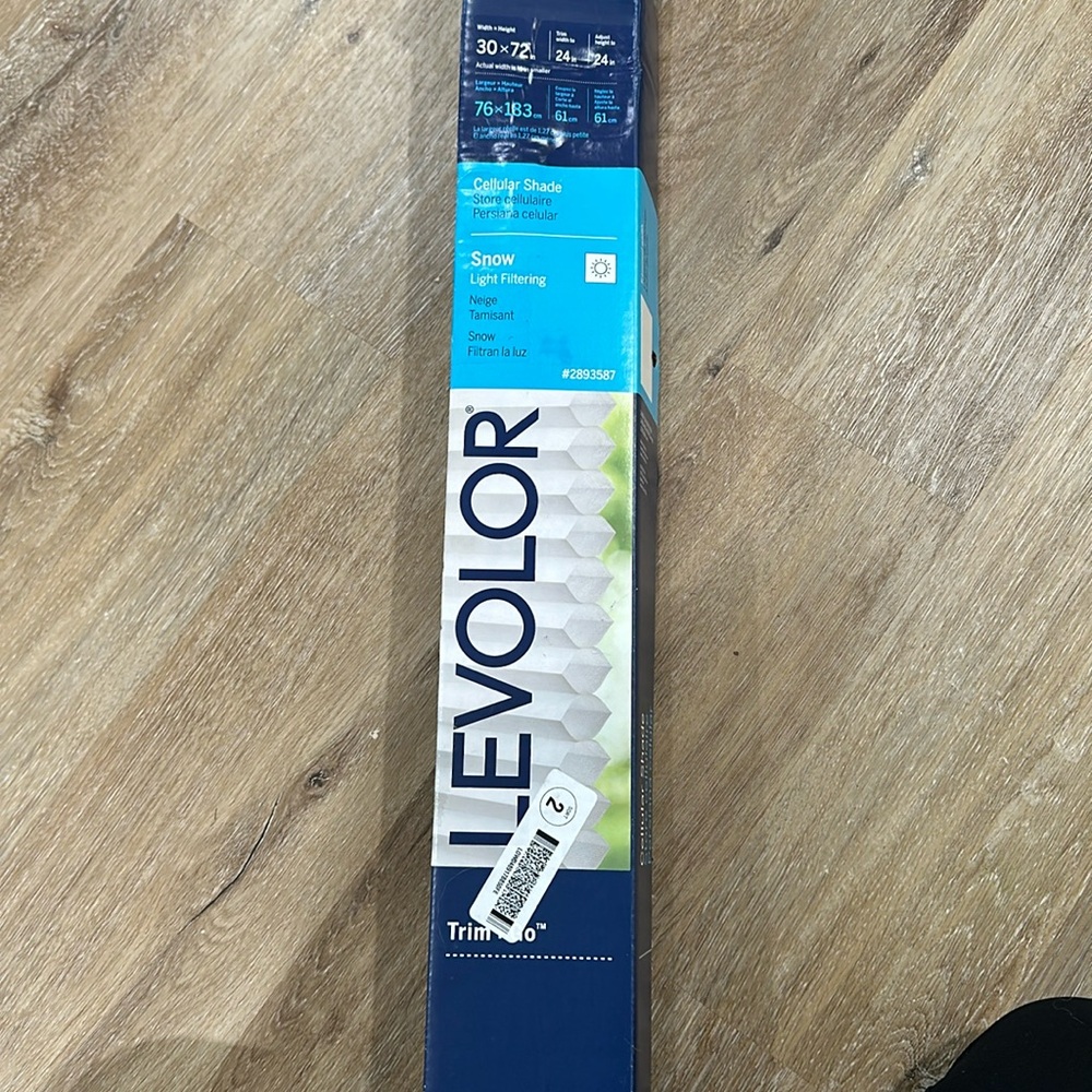 NWT LEVOLOR 30 x 72 Cellular Shade - light filtering
